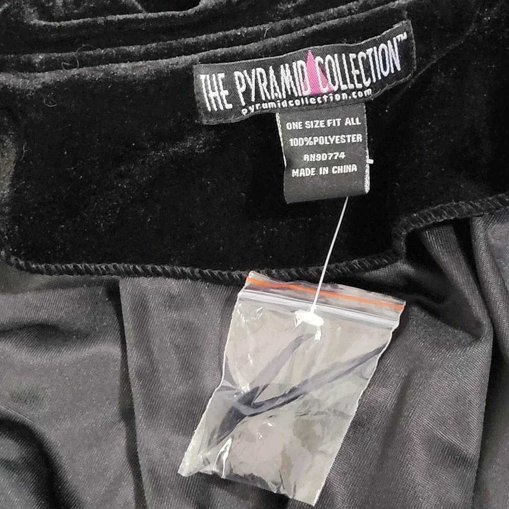 Pyramid Collection 3/4 Length Hooded Velvet Cape One Size Black Pockets Lined